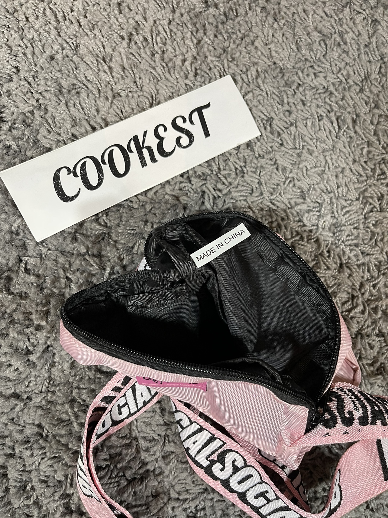 2018FW Anti Social Social Club ASSC Get Weird Side Bag Pink image indicator(5)