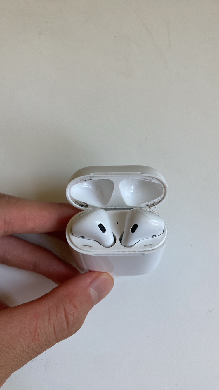 Apple AirPods Pro 1st gen - photo 2