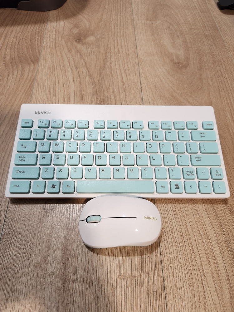 Wireless Keyboard and Mouse Miniso 2 in 1 Open Box