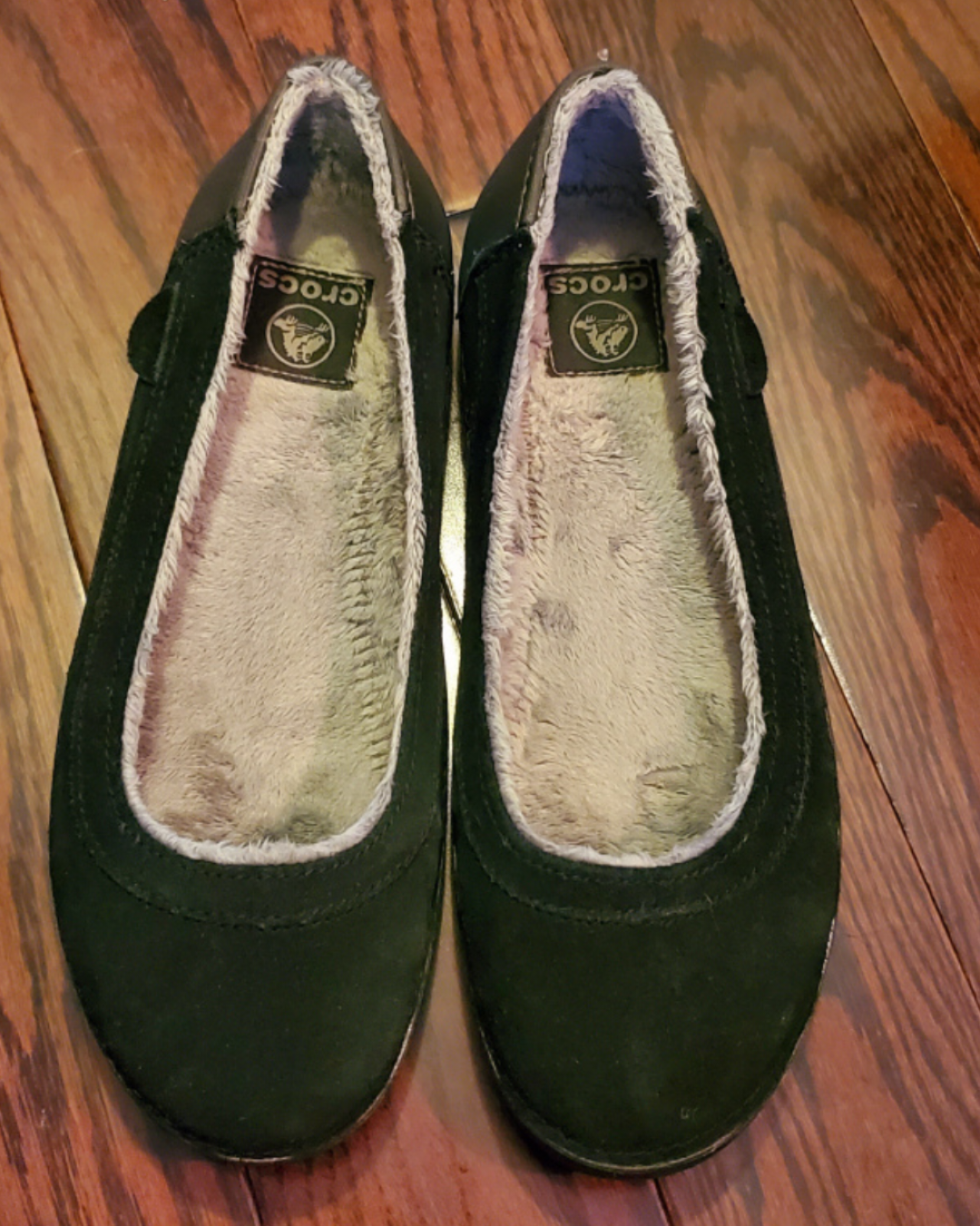 👡  🥿 👠Brand New - Women's Crocs - size 8.5 suade image indicator(4)