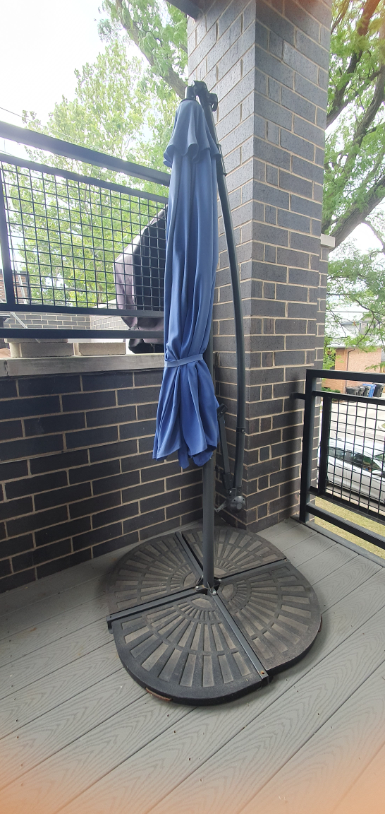 Patio Umbrella ( 10 ft)