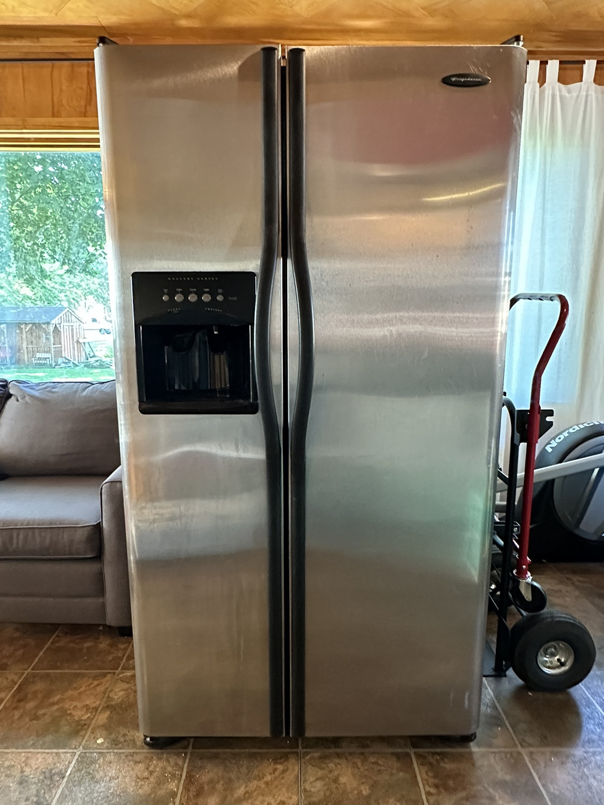Frigidaire Refrigerator - Model GLHS66EESB4