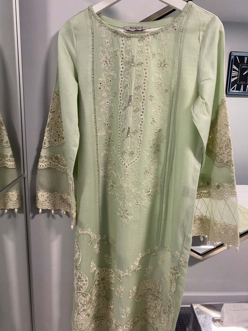 MARIA B Pakistani suits 3 pieces thumbnail