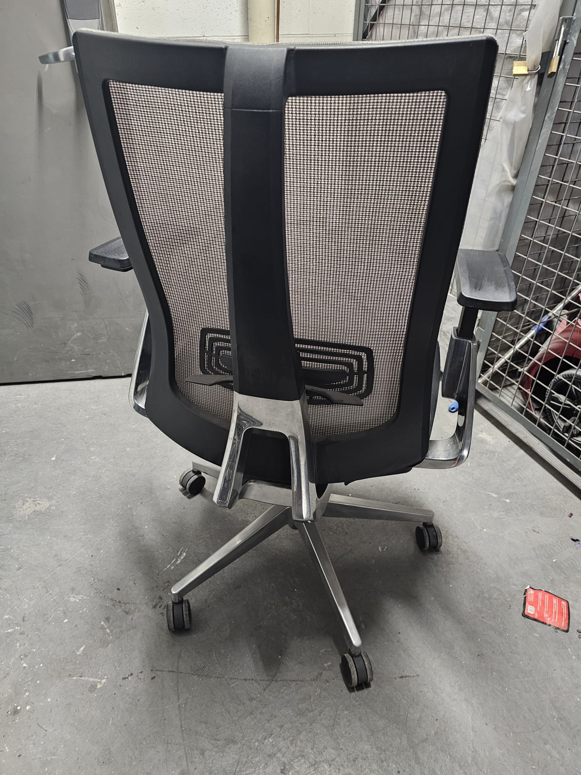 Office Chair - photo 2