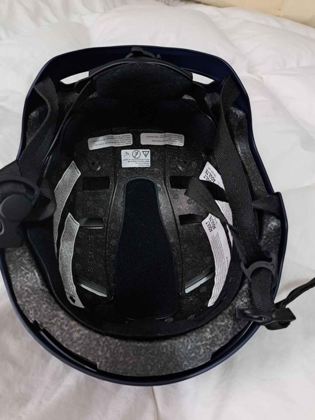 bike helmet - photo 2