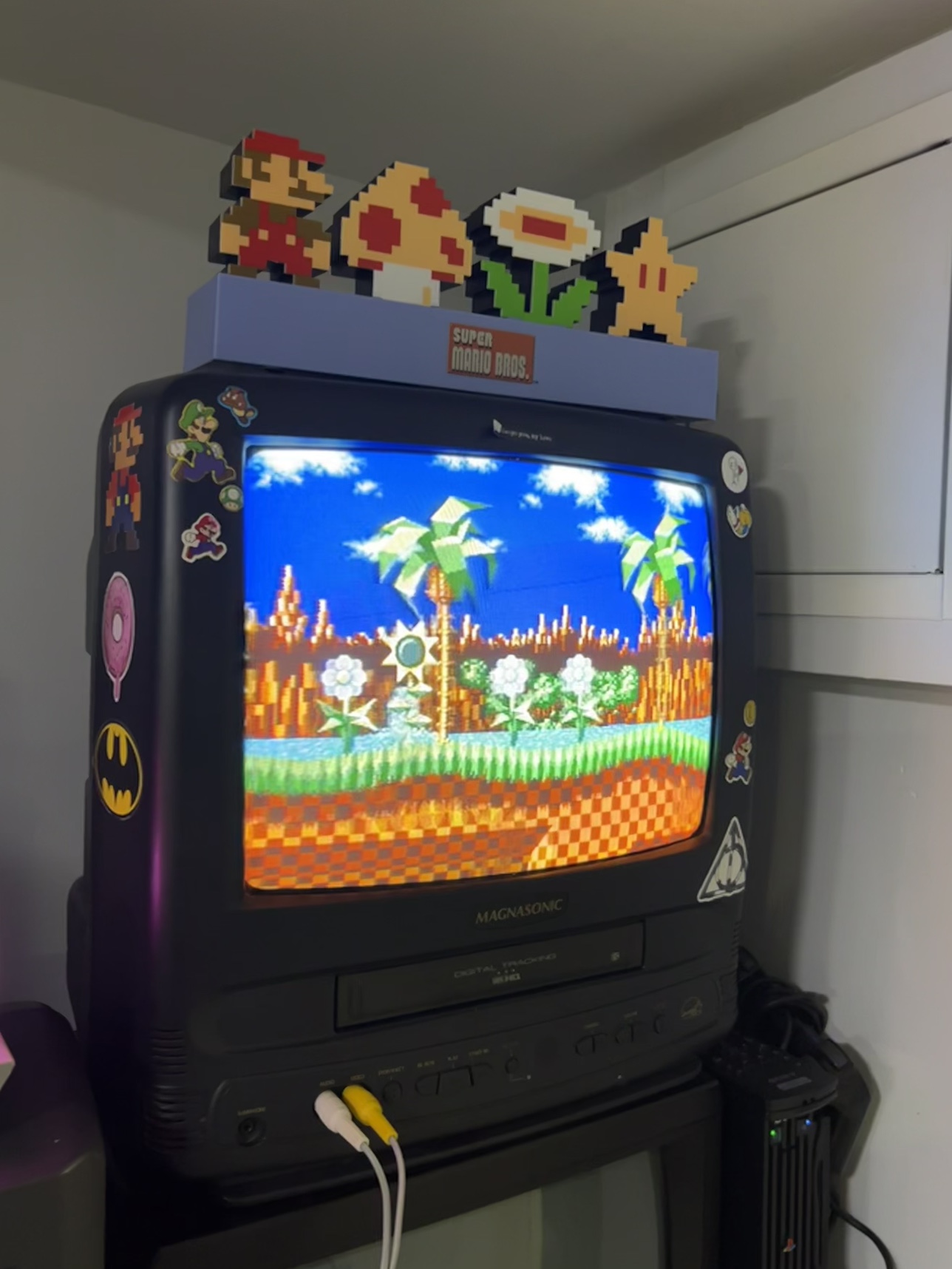 Magnasonic tv 13 inches