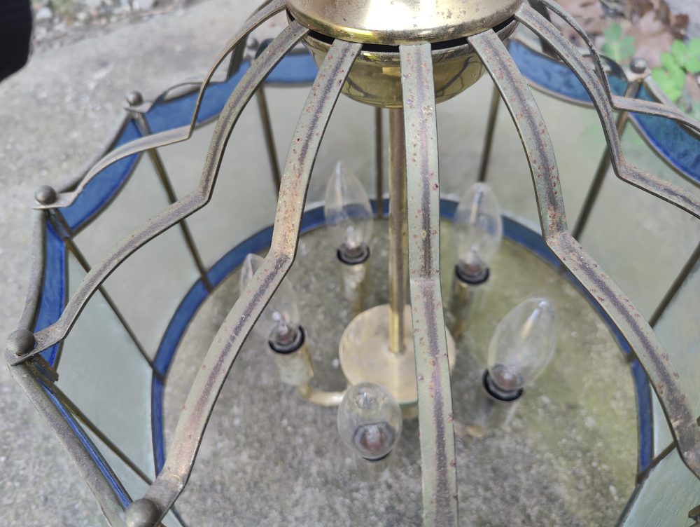 Lighting fixture for ceiling