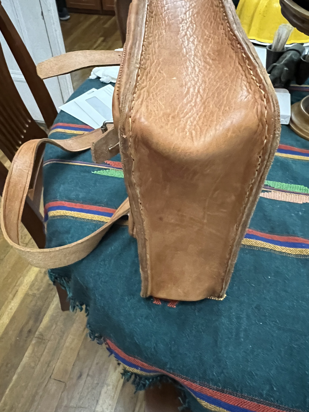 Real leather messenger bag  12x10 image indicator(8)