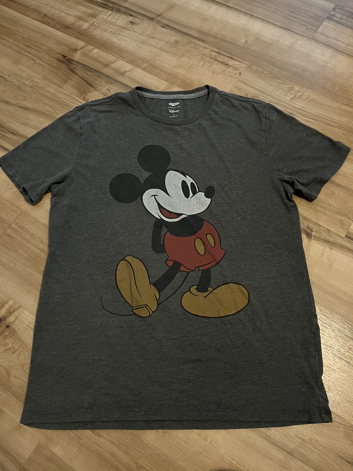 Old Navy Mickey Mouse Men’s Medium T-Shirt thumbnail