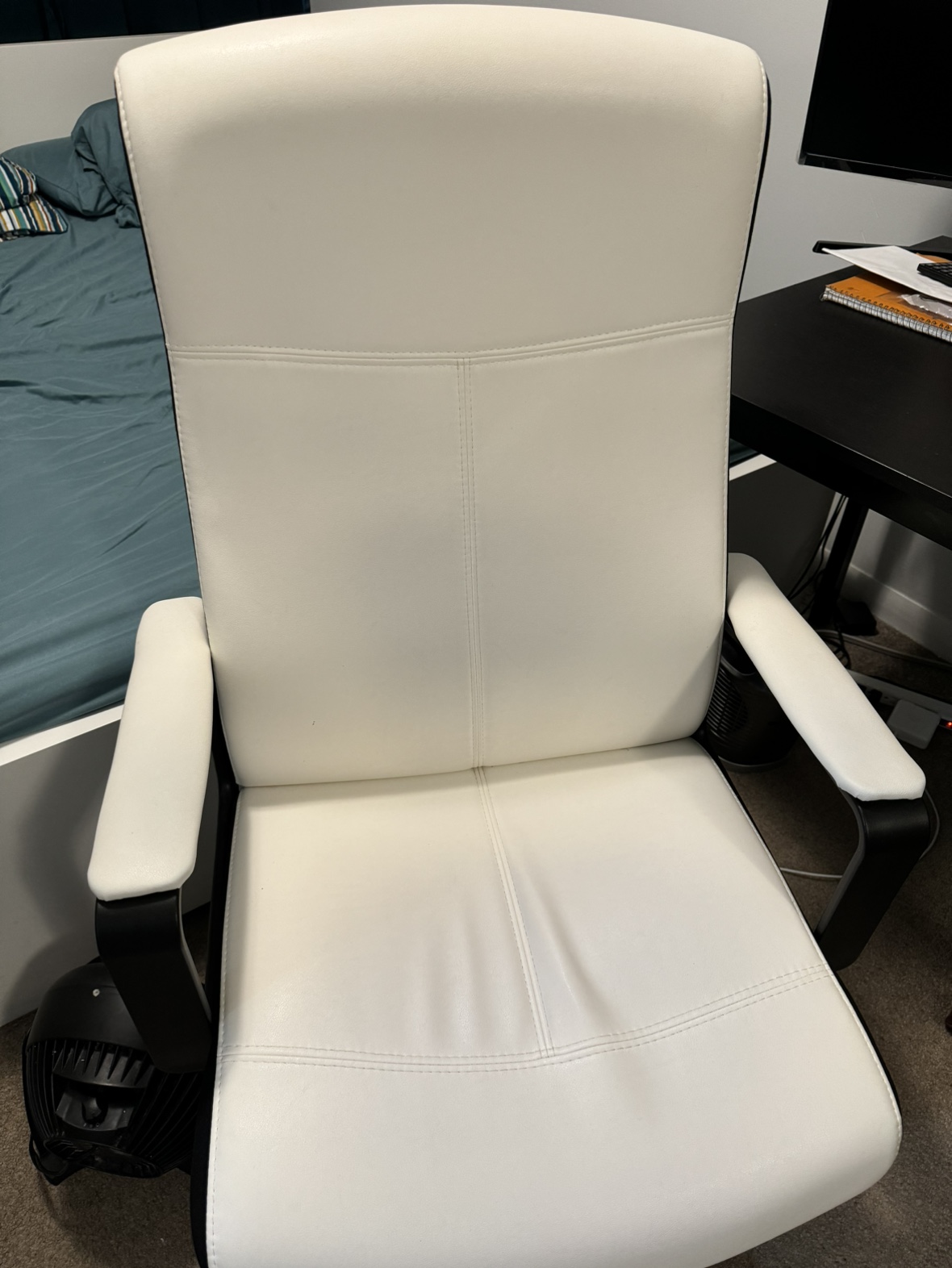 Chair - photo 2