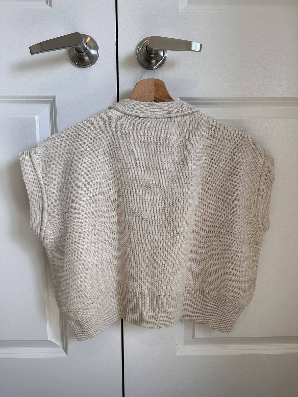 ⚽️ Knitted cropped vest image indicator(2)