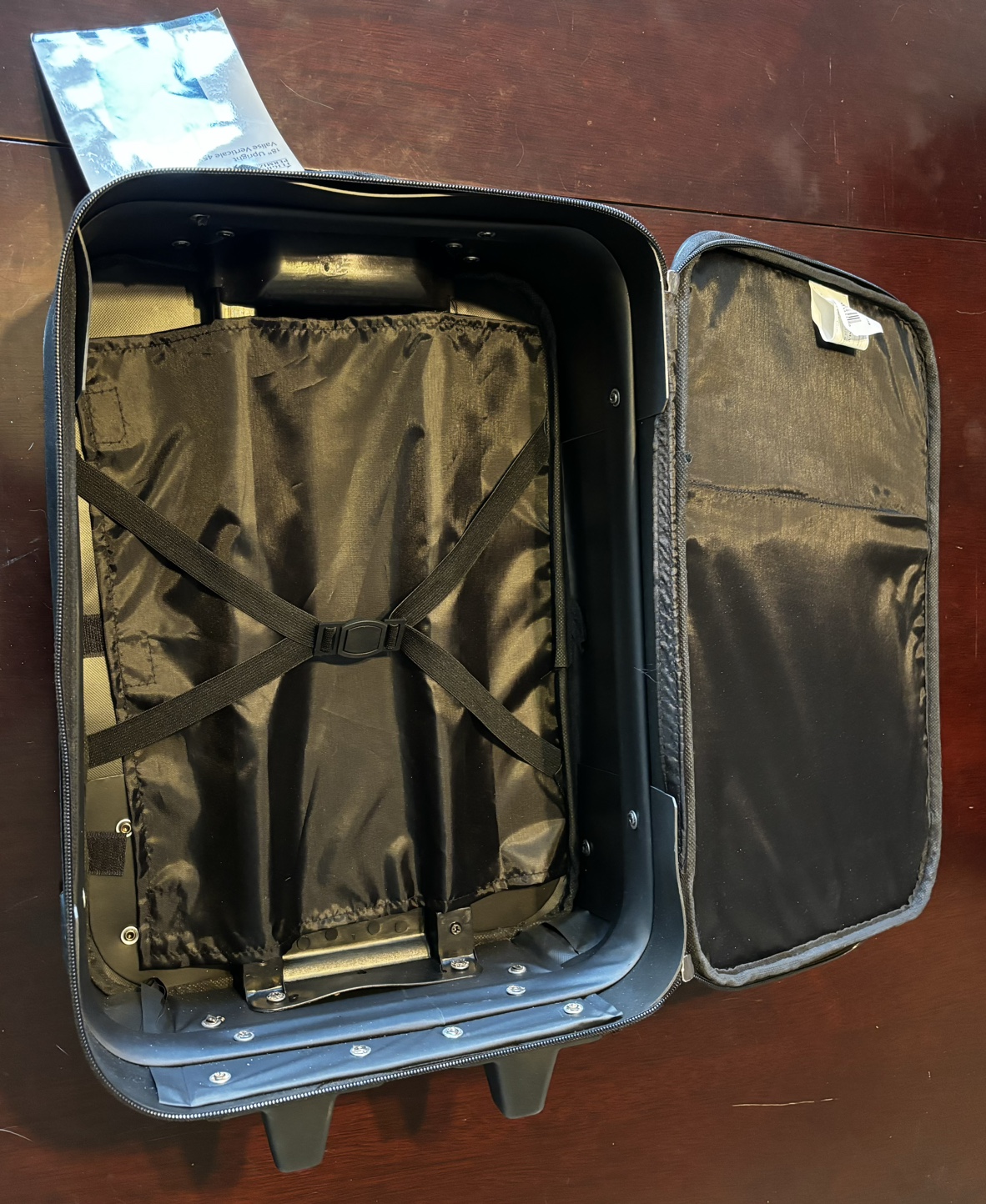 Carry-On Luggage image indicator(2)