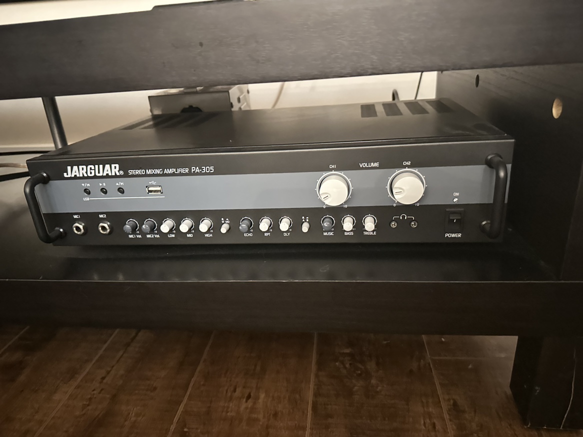 Korean Karaoke system w/ amp and speakers - photo 2