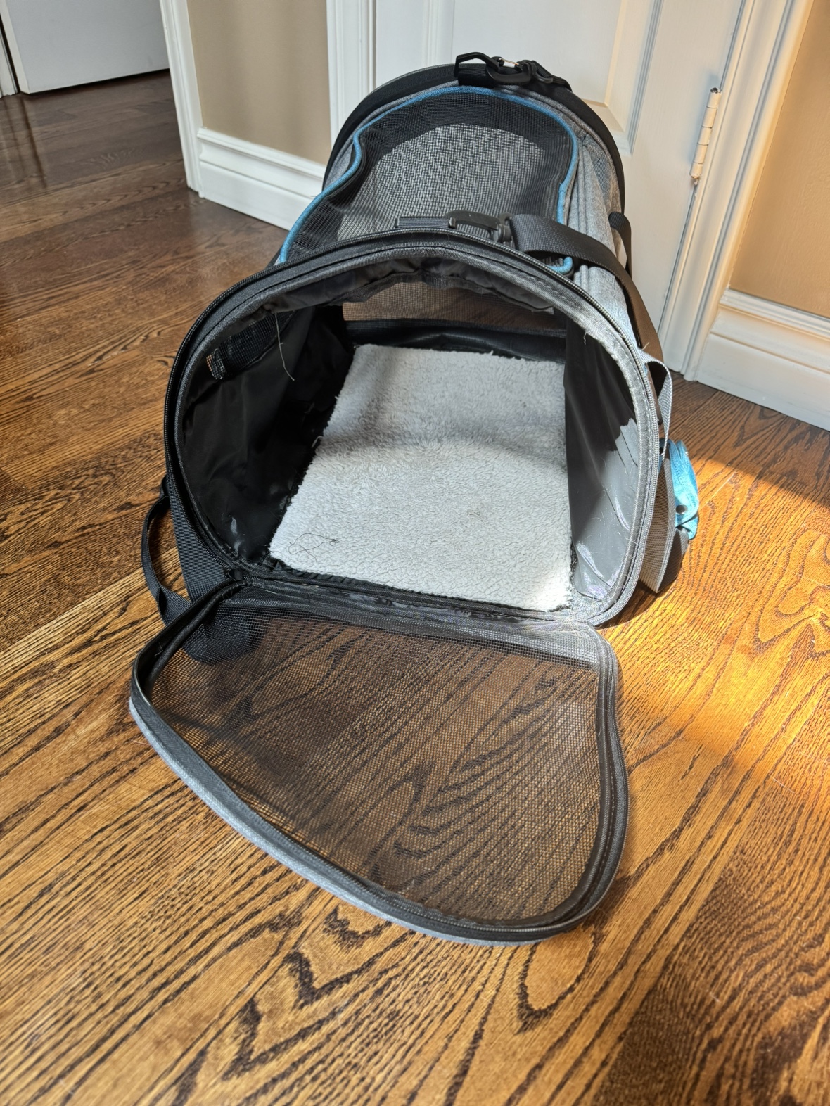 Pet Carrier - photo 3