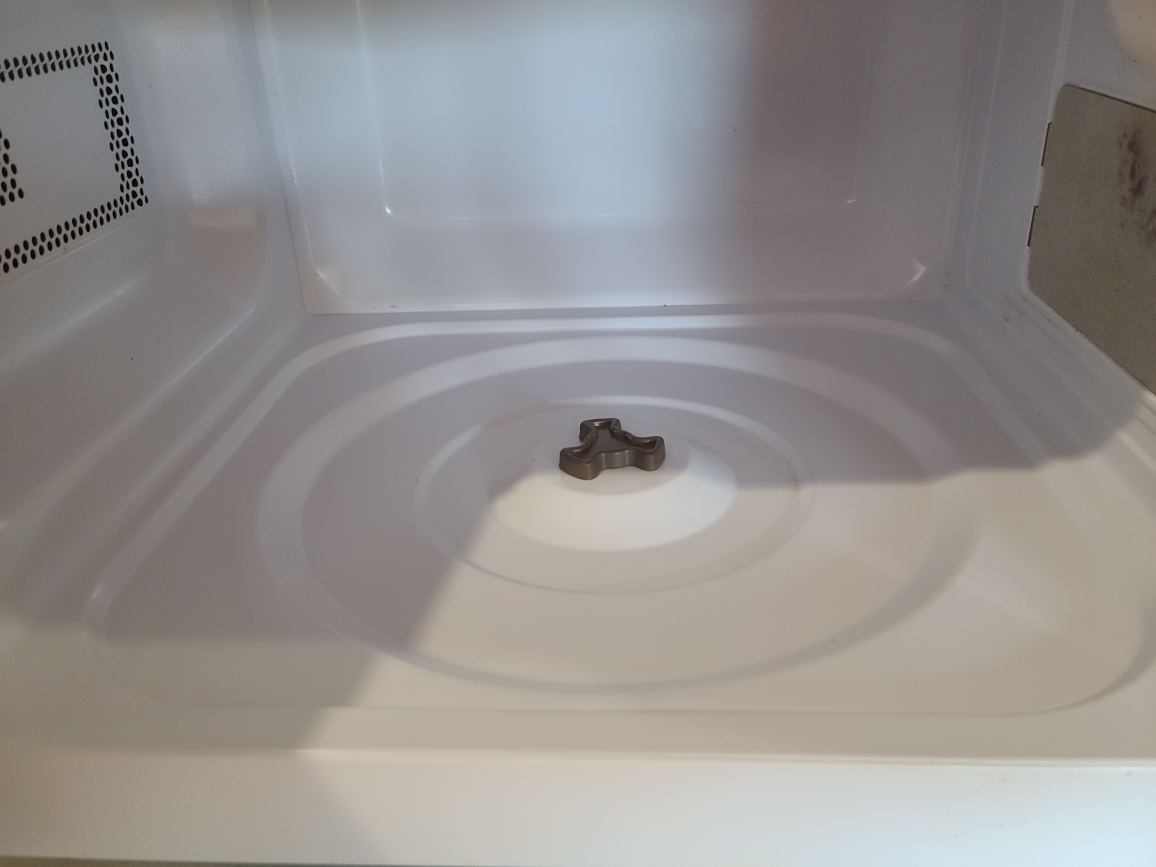 Microwave - photo 3