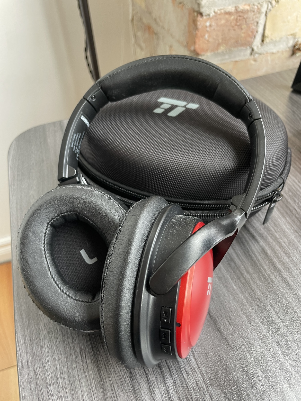 Taotronics Wireless Headphones TT-BH22 thumbnail