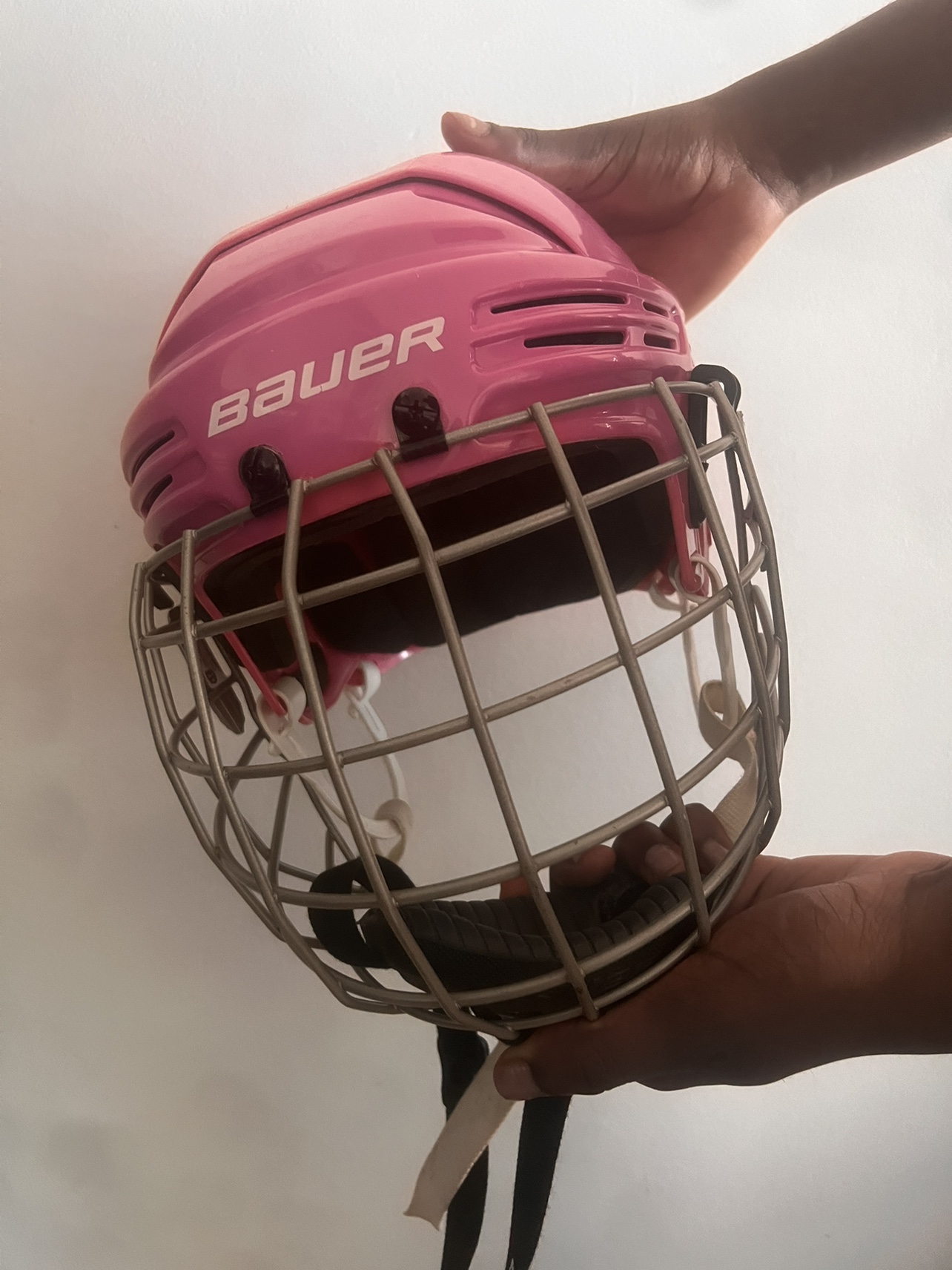 BAUER HOCKEY HELMET