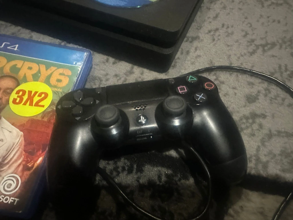 PS4 slim with 7 games - photo 2