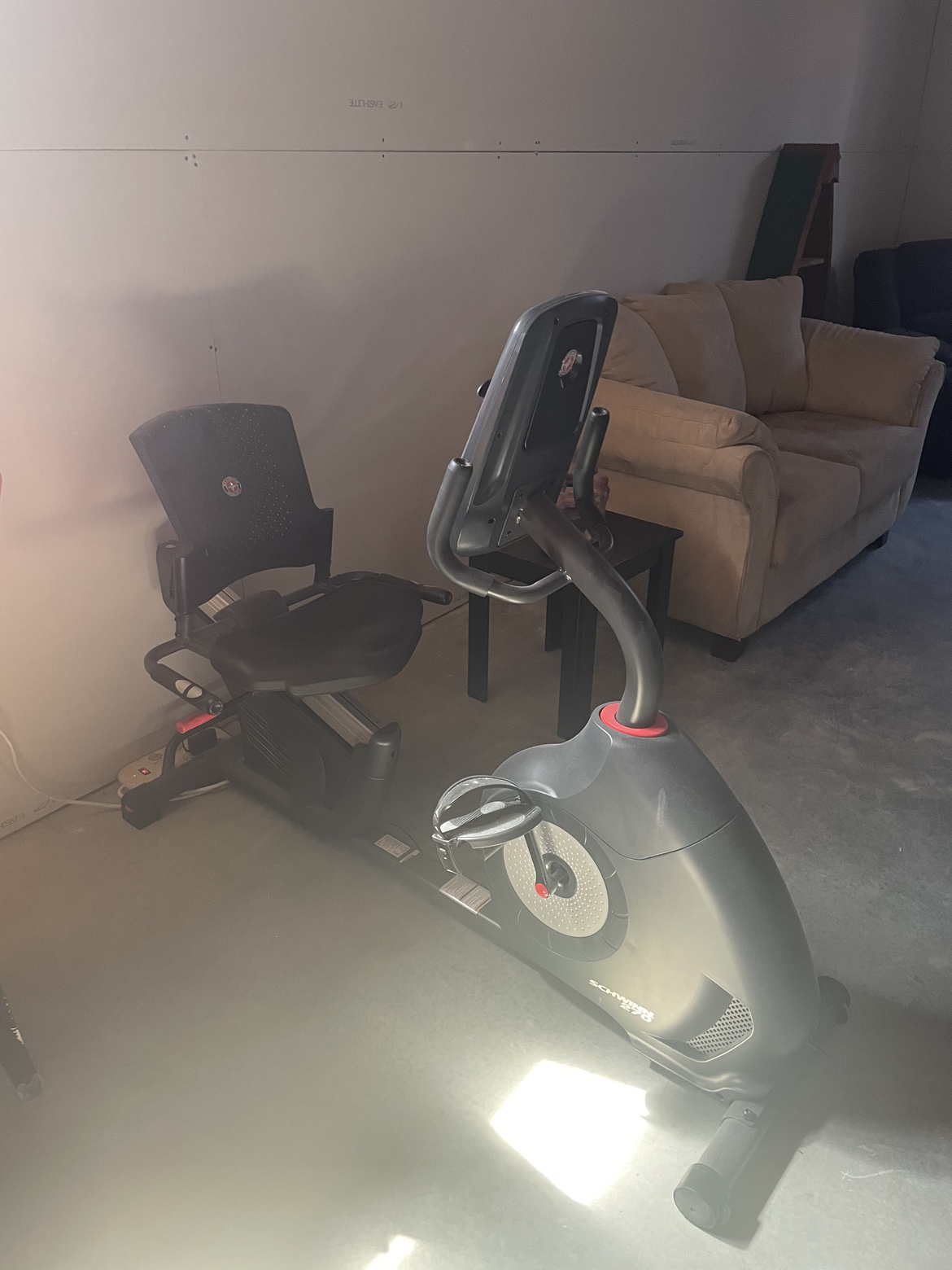 schwinn recumbent exercise bike