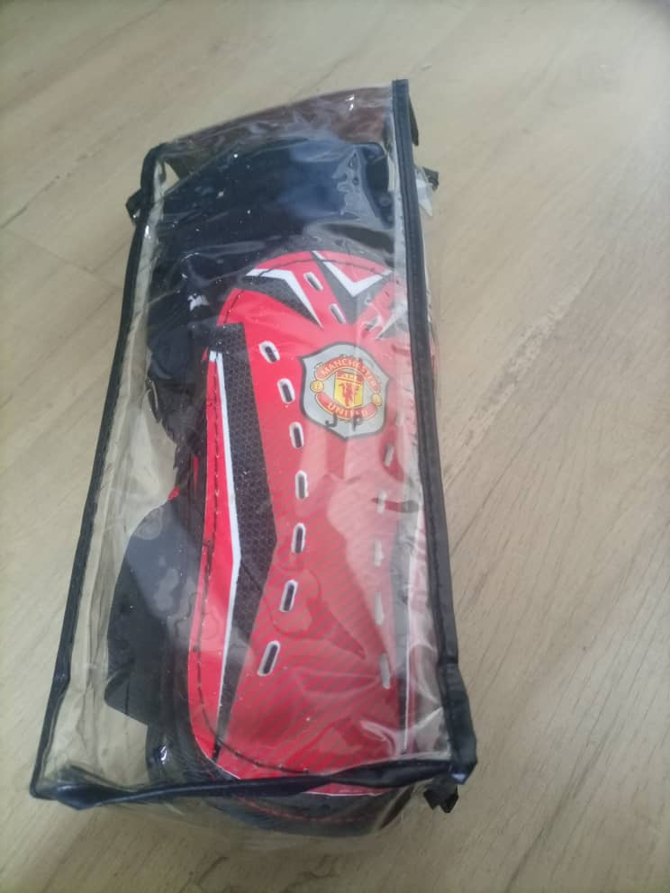 Shin Guard and Socks image indicator(3)