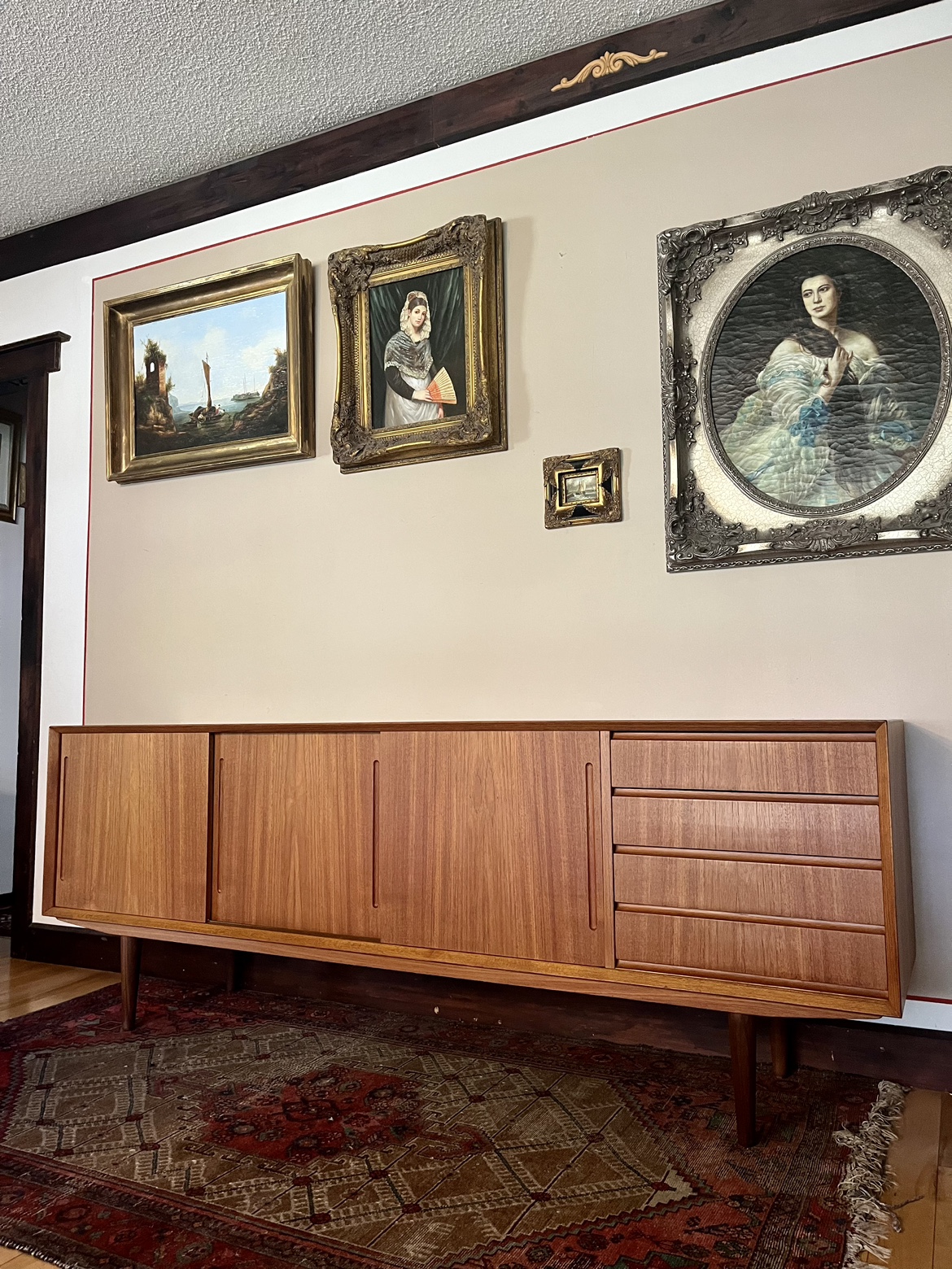 Teak vintage danish sideboard / credenza / tv stand thumbnail