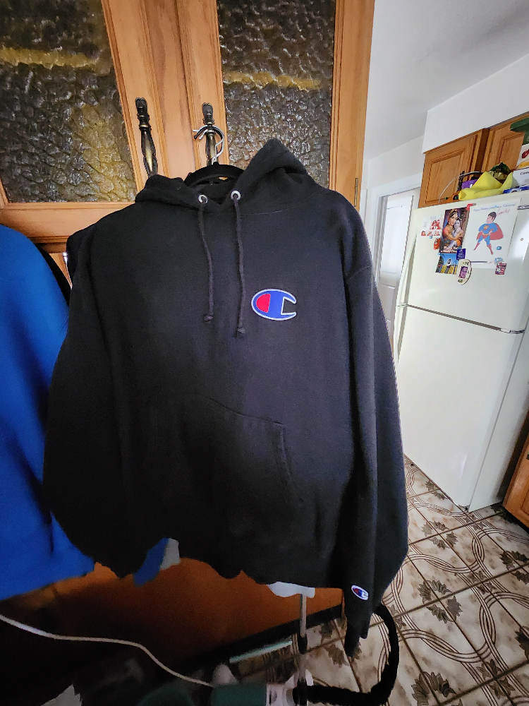 champion reverse weave hoodies image indicator(3)