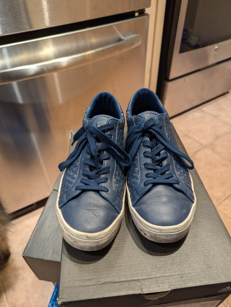 men's blue Adidas shoes size 9 - photo 2