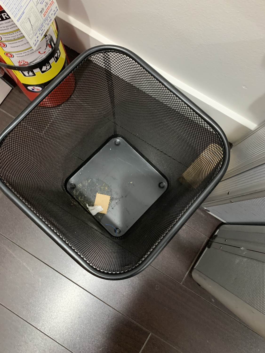 Black Wire Trash Can #freecycle