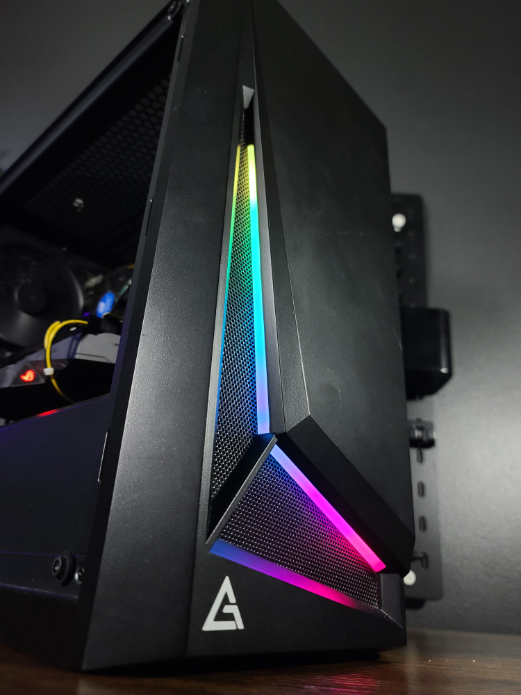 Custom Gaming Pc! - photo 2