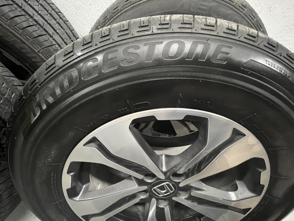 Honda CRV - Bridgestone Tires & Rims 235/65/R17 - photo 5