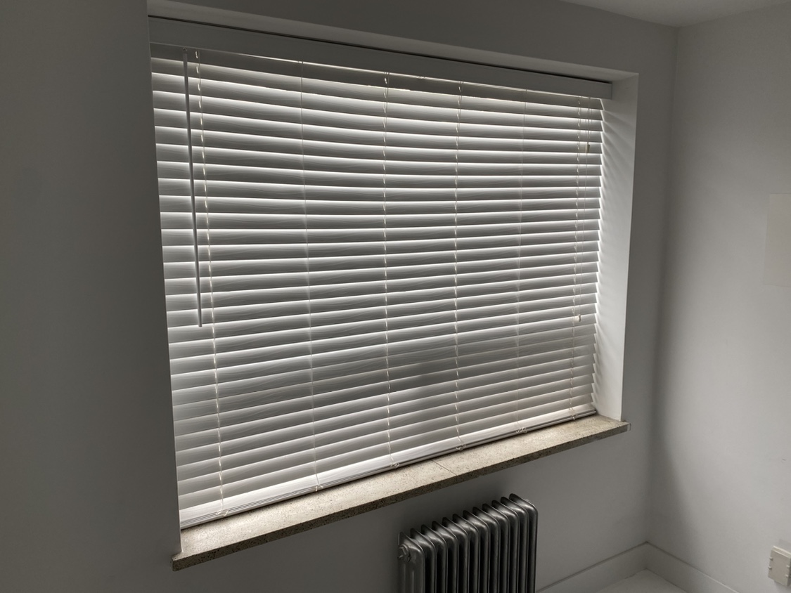 White Blinds - photo 2