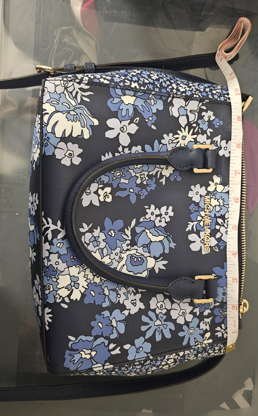 Michael kors Medium Bag image indicator(3)