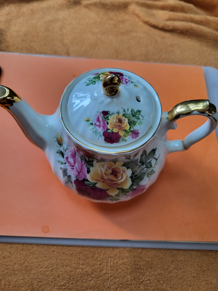 Vintage Sadler teapot thumbnail