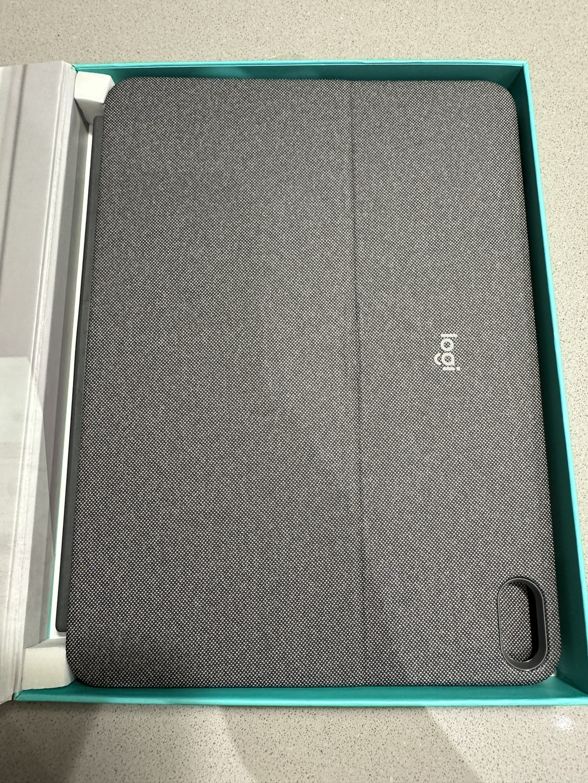 Logitech Combo Touch Keyboard Case for iPad Air 4/5 (Gray) - photo 2