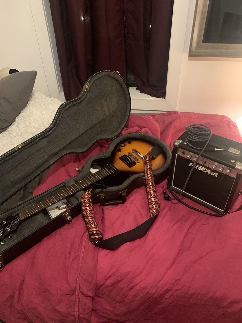 Electric Guitar + Amp