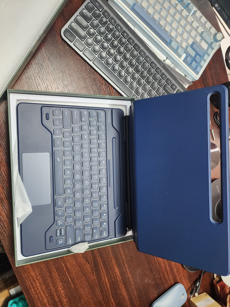 BRAND NEW Samsung Galaxy Tab S9+ plus/S8+/S7+ - photo 3