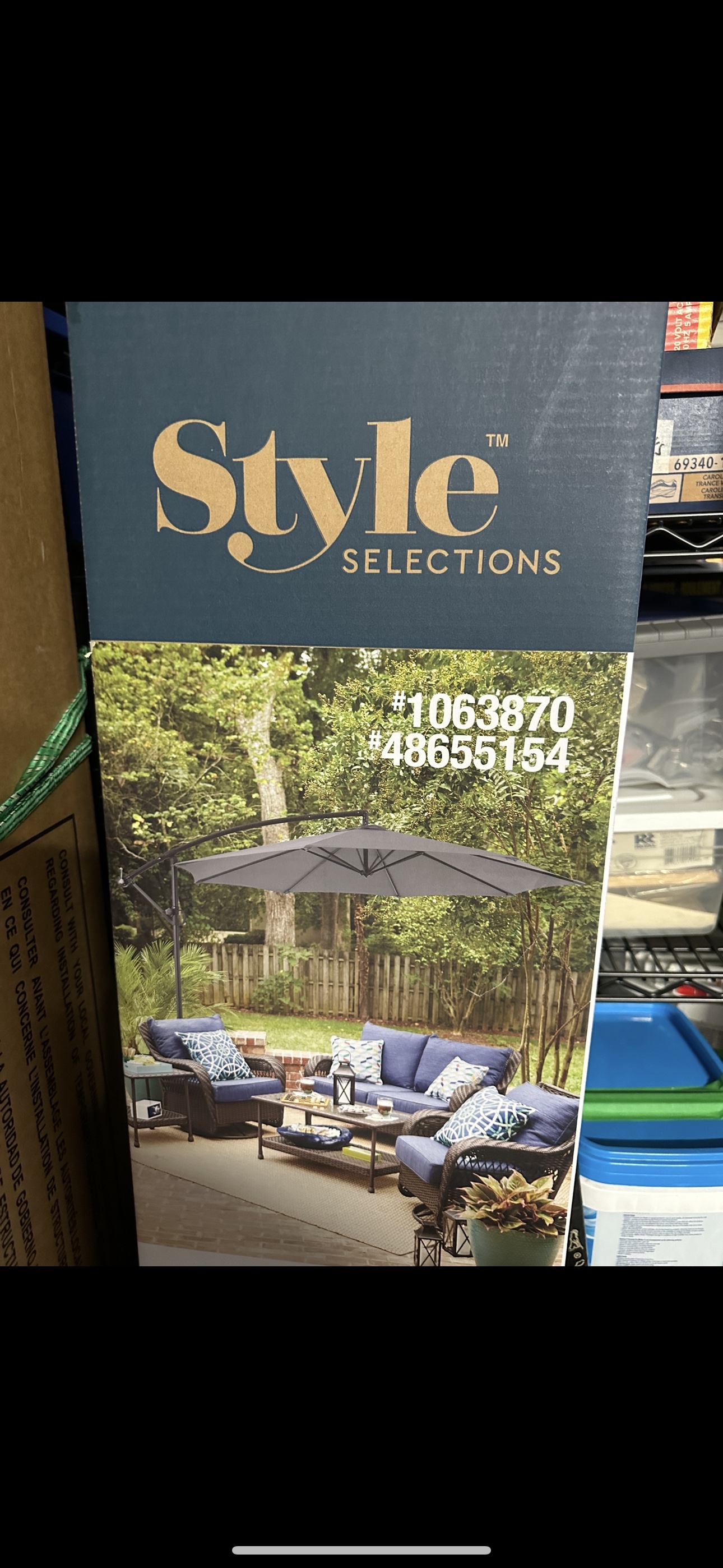 Style Selection Patio Umbrella (brand new)
