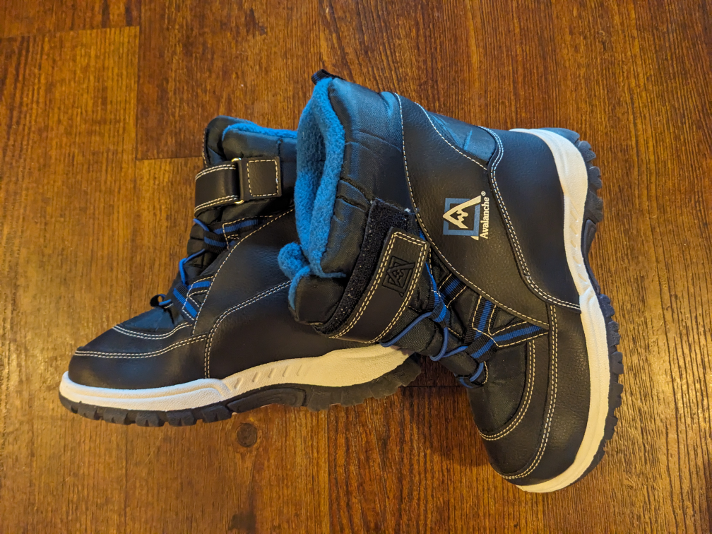 Snow Boots youth size 2 - photo 5