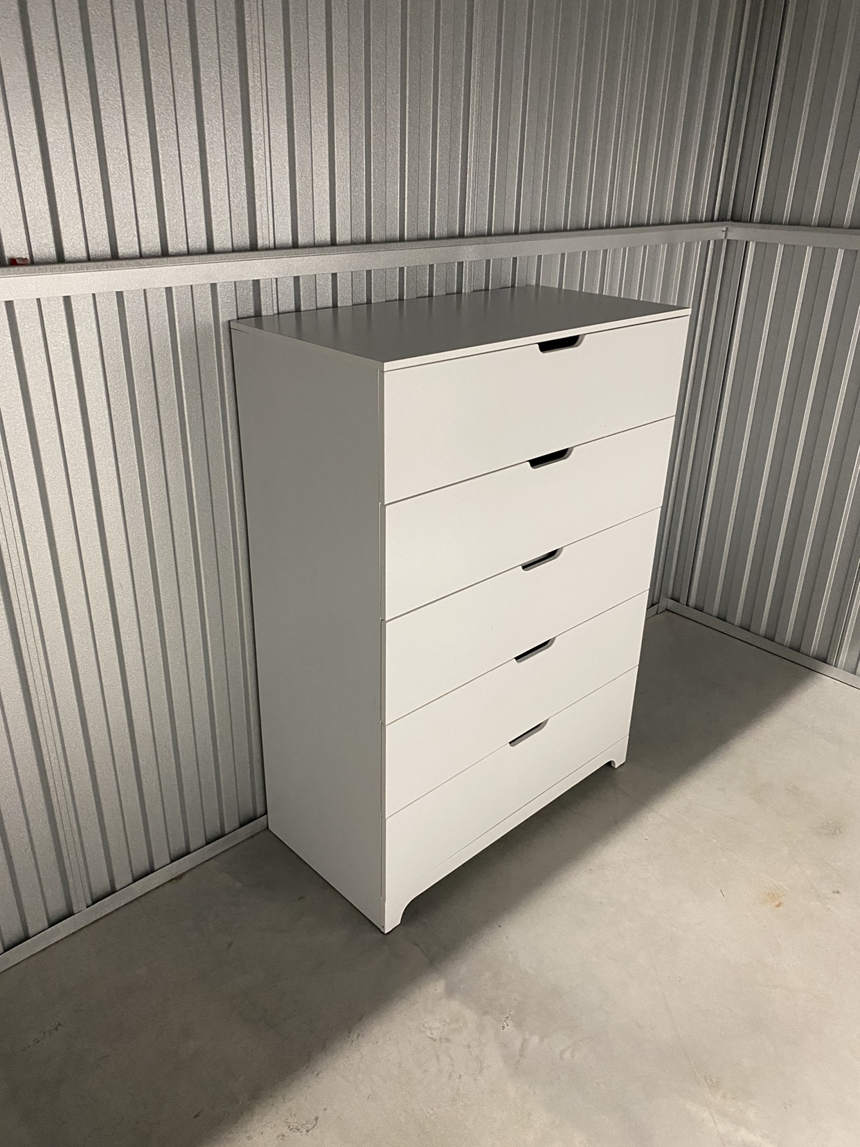 Brand new white 5 drawer dresser (delivery available) image indicator(6)