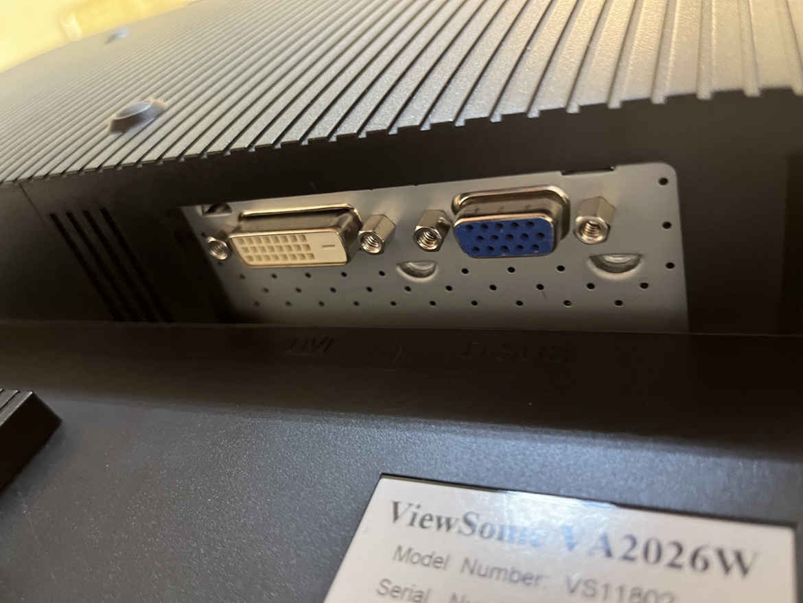 ViewSonic 20” Computer Monitor - with power and VGA cable image indicator(8)