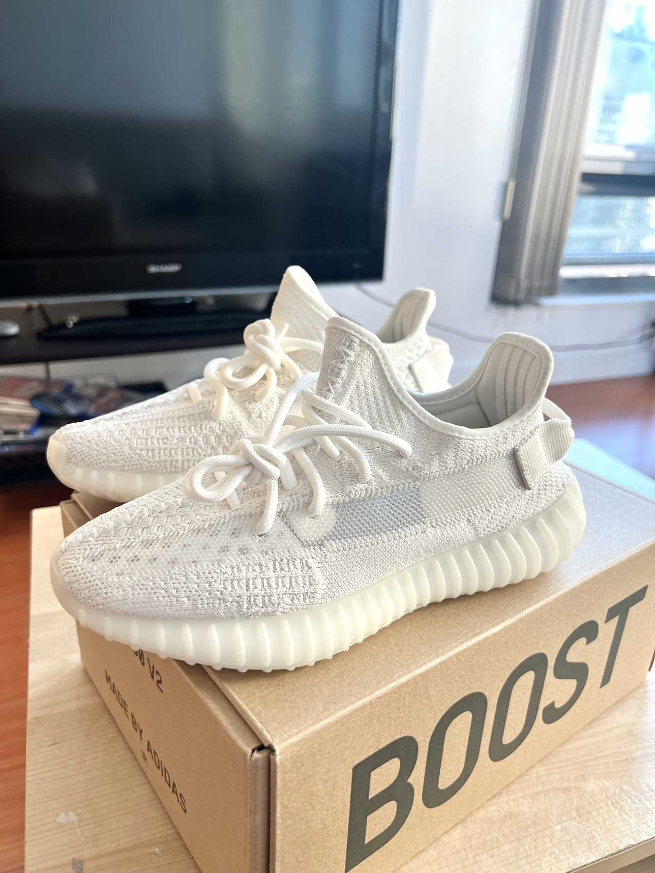 Yeezy Boost V2 Bone - Size US 5