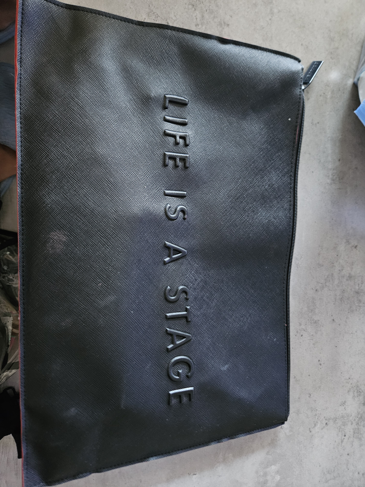 makeup forever pouch - photo 2