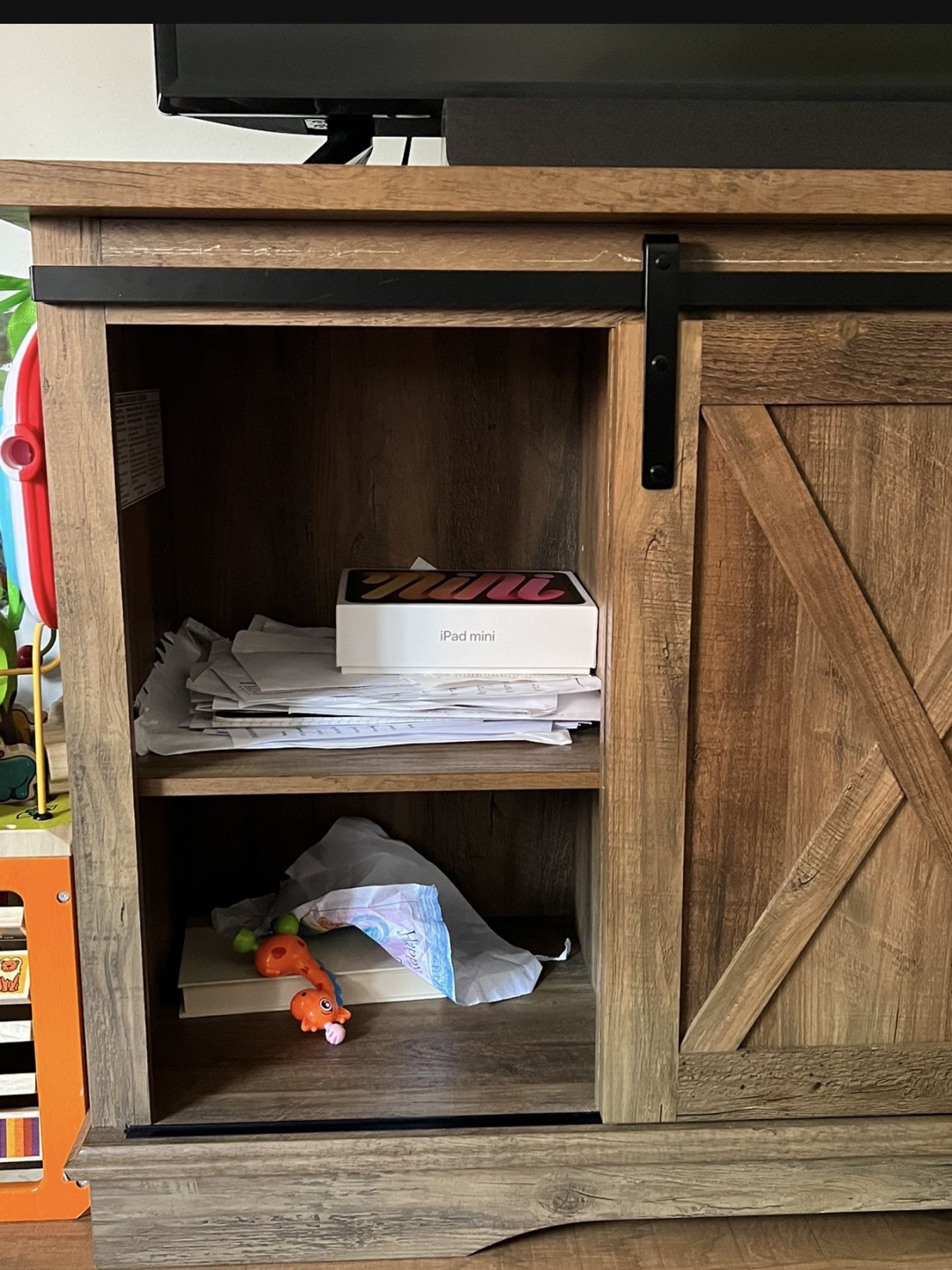 TV stand - photo 3