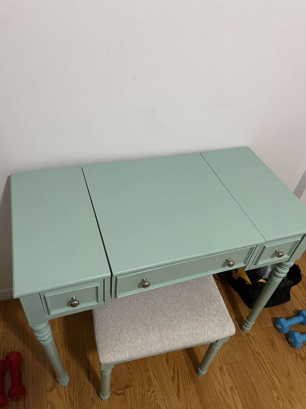 Vanity Desk with Mirror - photo 2