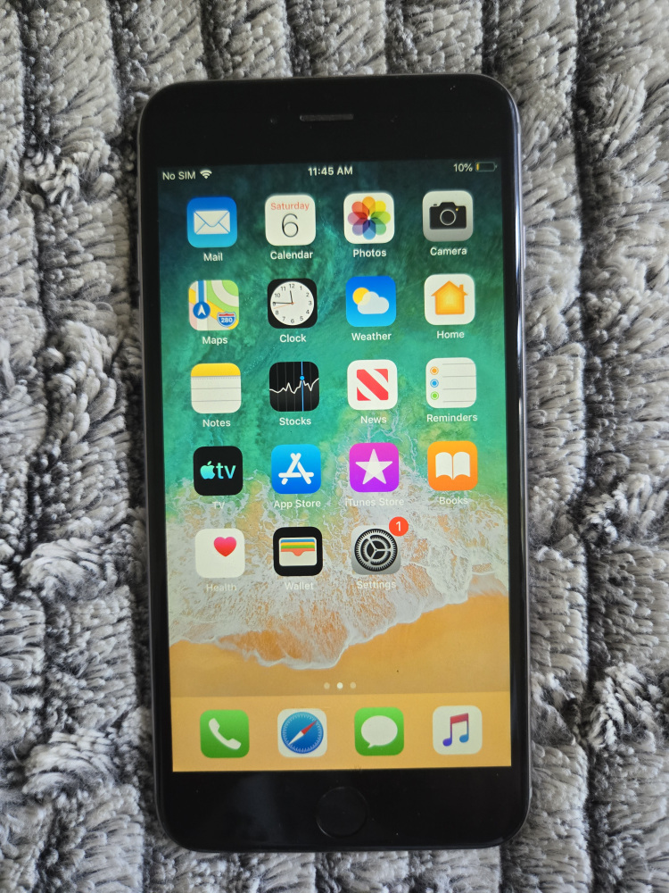 iPhone 6 Plus 16gb - Unlocked thumbnail