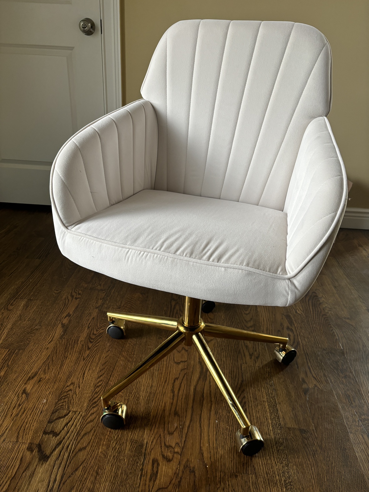 Velvet white chair