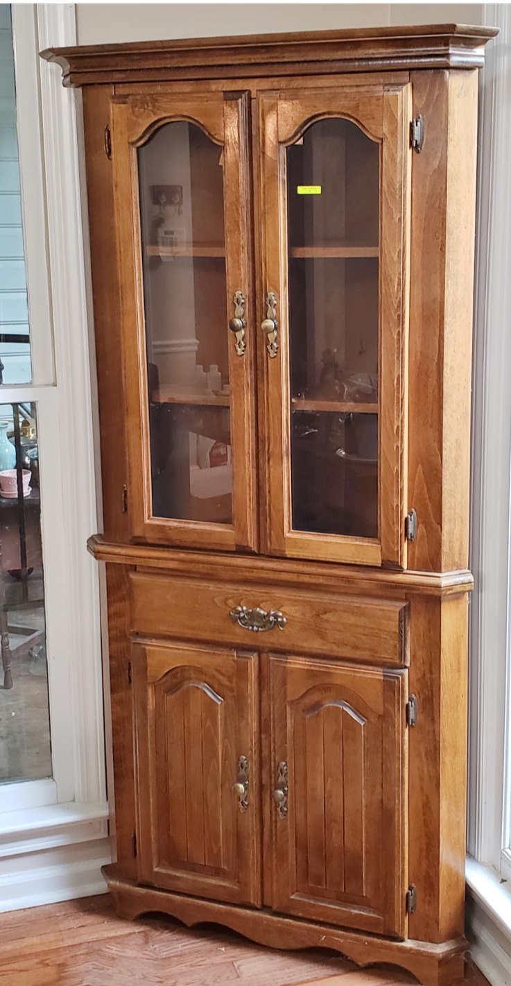 Corner Cabinet thumbnail