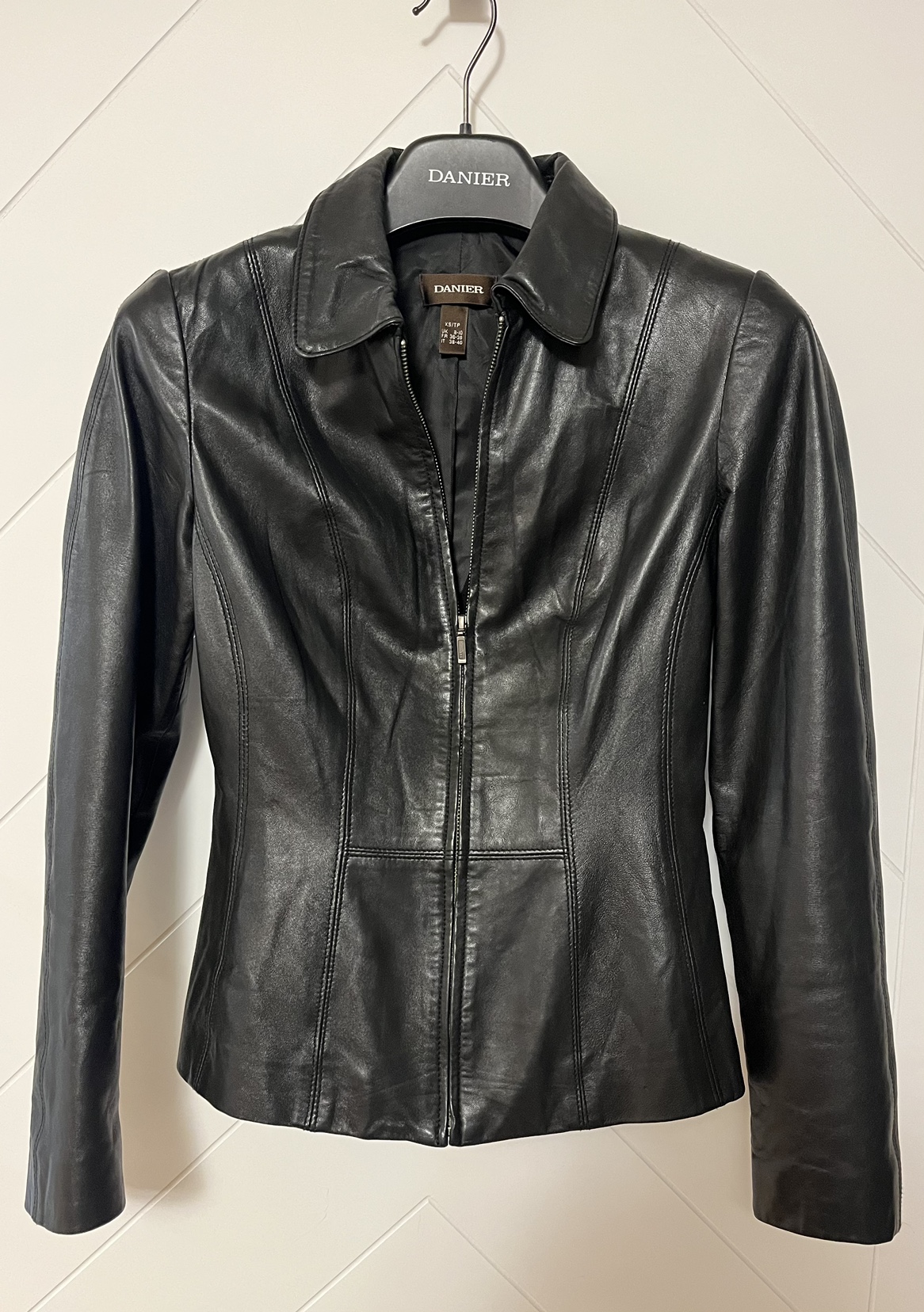 Classy & Stylish Danier Leather Jacket Women Size XS-S