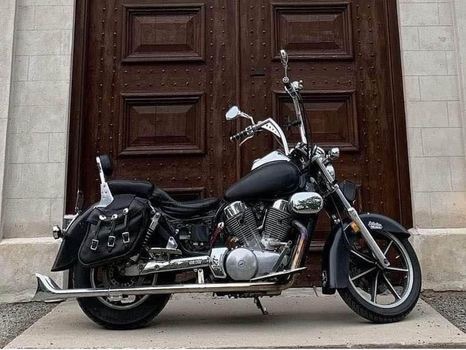 1989 Kawasaki Vulcan Motorcycle