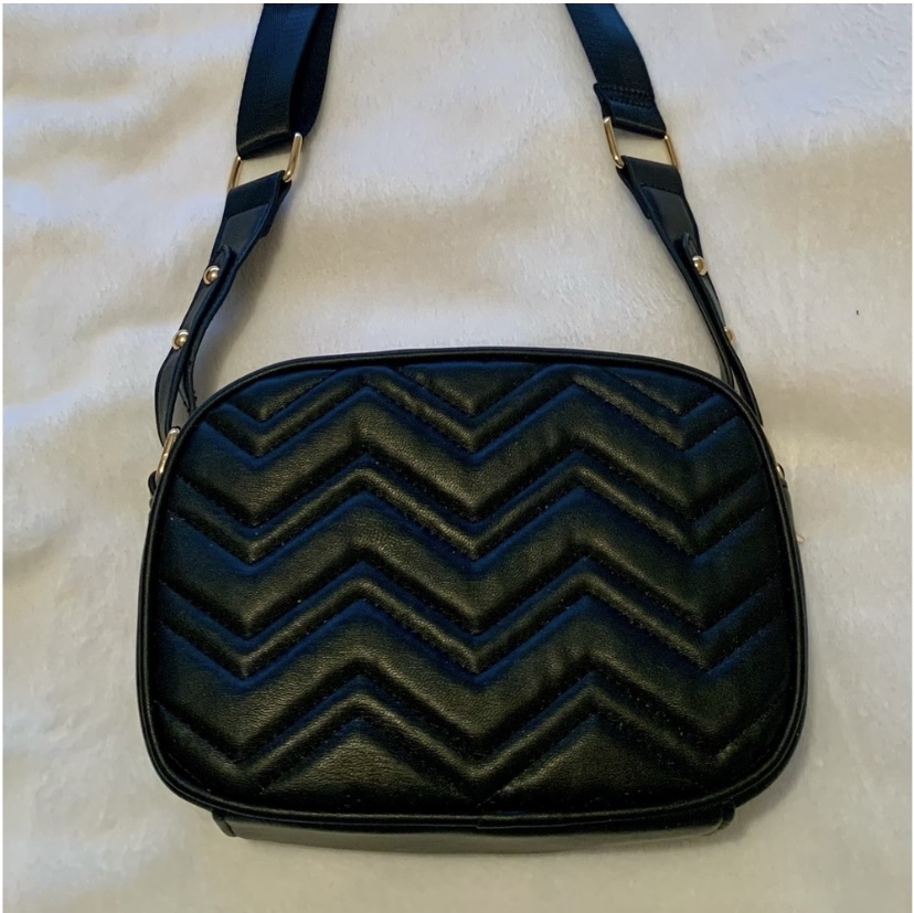 Blk CrossBag